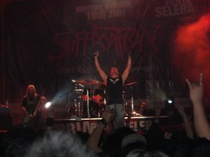 Suffocation Live 4