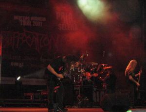 Suffocation Live 8